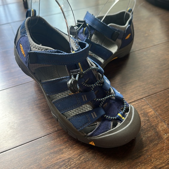 Keen Shoes - KEEN - Newport Sandals - Women's Size EU 38